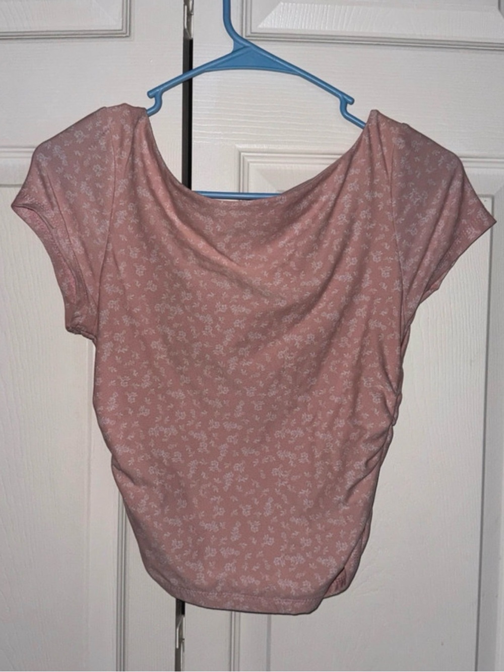 Women’s Short Sleeve Boatneck Tee in Dusty Rose Floral